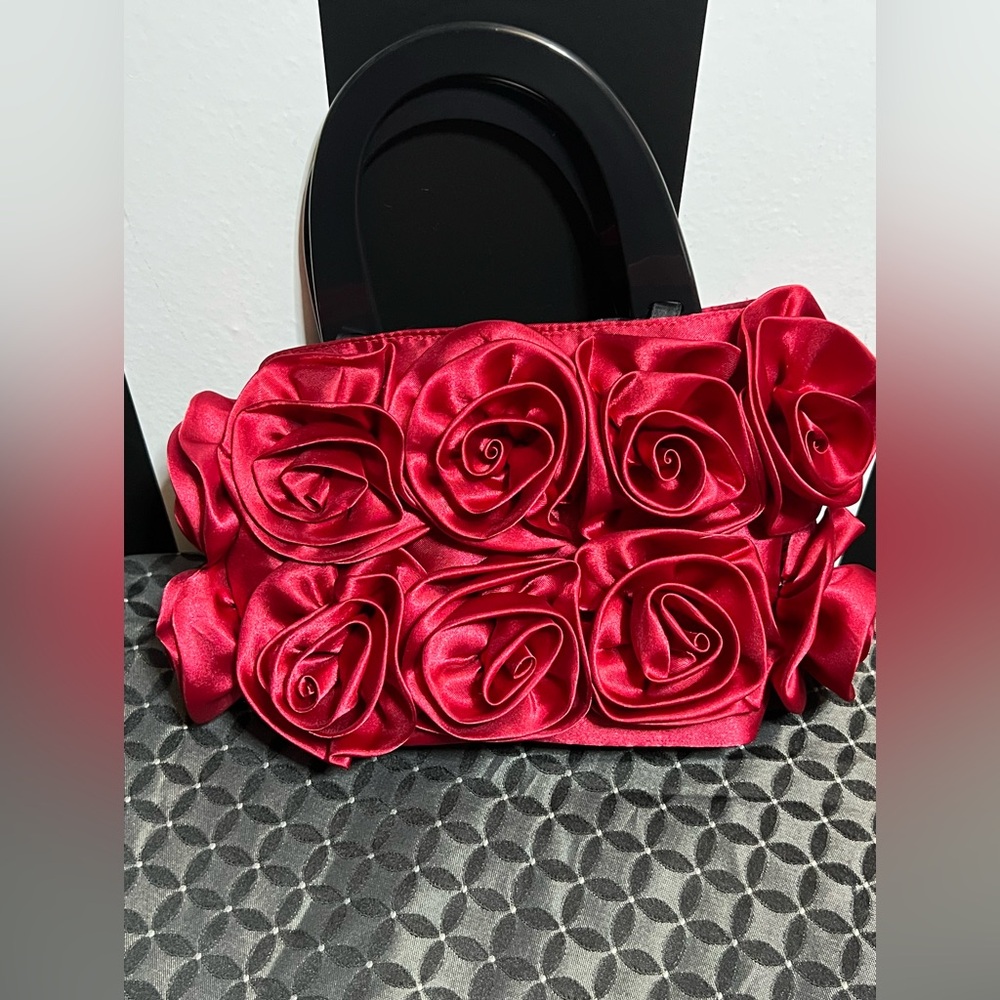 Lori Grenier For Your Ease Only Black And Red Rosette Clutch Mix And Match - Picture 8 of 9